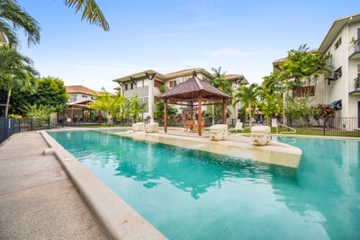 /international/au/unit-1006-44-62-clifton-road-clifton-beach-qld-151083508/