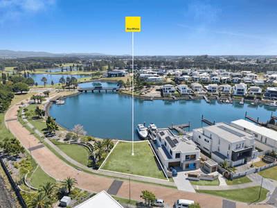 /international/au/8801-the-point-circuit-sanctuary-cove-qld-204663884/