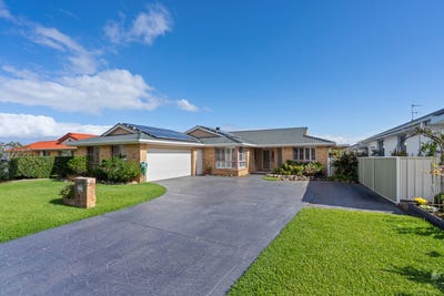/international/au/16-undara-circuit-forster-nsw-150973968/
