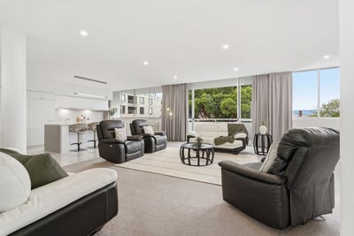 /international/au/55b-sandy-bay-road-battery-point-tas-151104744/