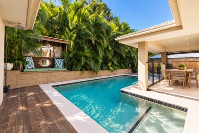 /international/au/18-fremantle-place-kuluin-qld-152065716/