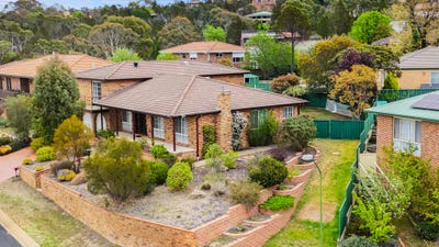 /international/au/5-stratos-place-cooma-nsw-152635672/