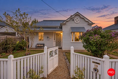 /international/au/19-lauriston-street-kyneton-vic-152659676/