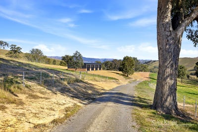 /international/au/175-flat-lead-road-yea-vic-700409880/