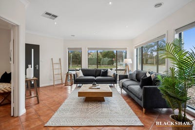 /international/au/74-mccormack-street-curtin-act-150655160/
