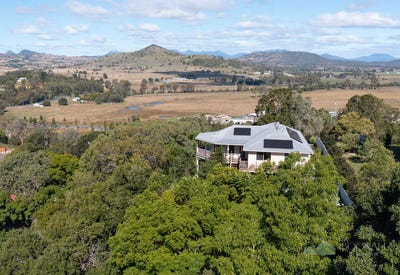 /international/au/32-leonard-street-boonah-qld-151537836/