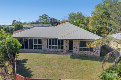 /international/au/4-hamilton-drive-clinton-qld-151128432/