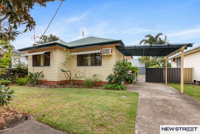 /international/au/120-lakeview-parade-blacksmiths-nsw-150997228/
