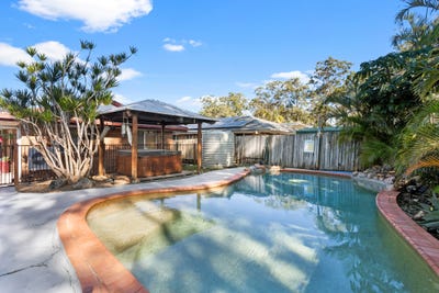 /international/au/14-liberty-court-morayfield-qld-151392380/