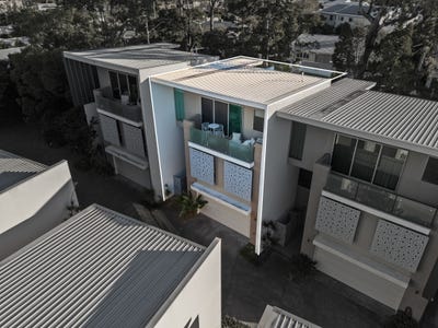 /international/au/2-5-egerton-street-southport-qld-151432984/