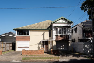 /international/au/21-fourth-avenue-sandgate-qld-152452512/