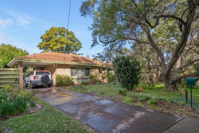 /international/au/10-lilac-place-dianella-wa-148590644/