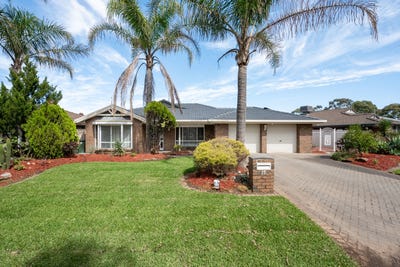 /international/au/15-mitchinson-grove-pooraka-sa-150758436/
