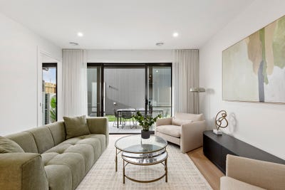 /international/au/home-117-32-stenter-road-yarraville-vic-146589896/