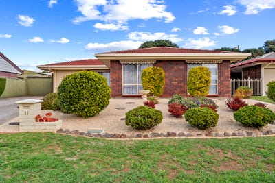 /international/au/11-floyd-court-old-reynella-sa-148393580/