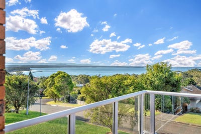 /international/au/1-whitshed-place-vincentia-nsw-151390980/