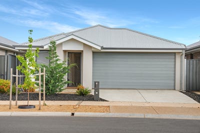 /international/au/25-hollow-drive-andrews-farm-sa-152544056/