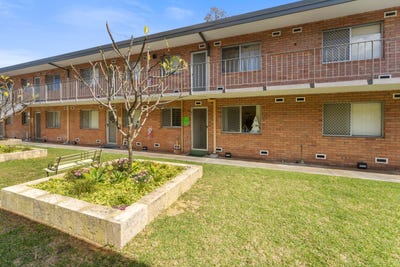 /international/au/5-76-kent-street-rockingham-wa-152304864/
