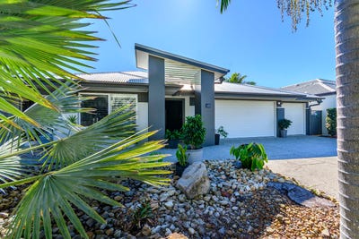 /international/au/18-dunebean-drive-banksia-beach-qld-148405144/