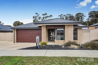 /international/au/15-woodman-drive-mckenzie-hill-vic-152454944/