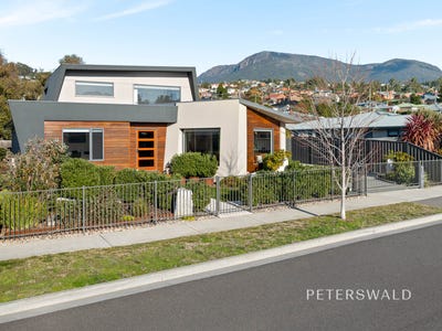 /international/au/22-william-cooper-drive-new-town-tas-148441132/