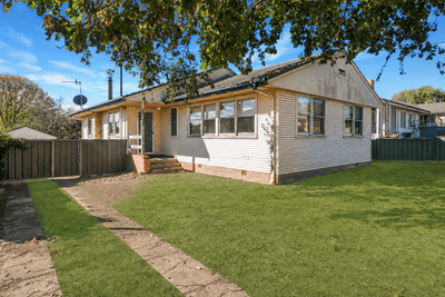 /international/au/14-scott-street-glen-innes-nsw-151067540/