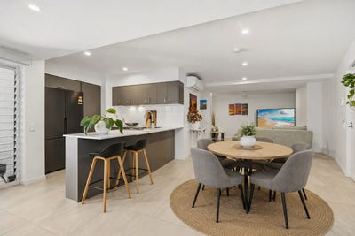 /international/au/1-27-verney-street-kings-beach-qld-151538196/