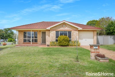 /international/au/1-2-flanagan-court-worrigee-nsw-152600256/