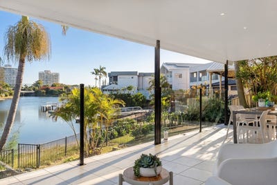 /international/au/2-helen-court-broadbeach-waters-qld-150832432/