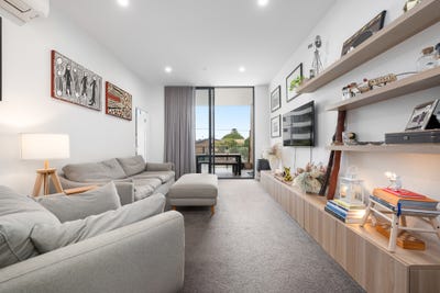 /international/au/2102-77-bride-street-wynnum-qld-148584792/