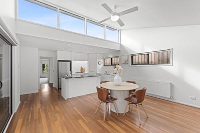 /international/au/13-warrin-street-torquay-vic-151488372/
