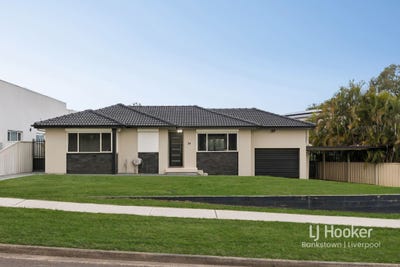 /international/au/24-josephine-crescent-moorebank-nsw-151492388/