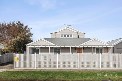 /international/au/8-dudley-court-barwon-heads-vic-148639396/