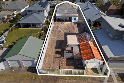 /international/au/58-roxburgh-street-stockton-nsw-204259964/