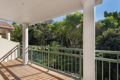 /international/au/28-5-bronberg-court-southport-qld-148471632/