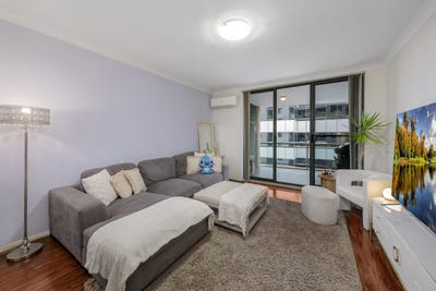 /international/au/512-16-20-meredith-street-bankstown-nsw-151199748/