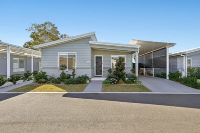 /international/au/133-8-hearnes-lake-road-woolgoolga-nsw-151434052/