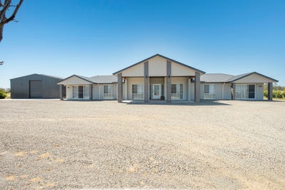 /international/au/lot-507-abattoirs-road-warnertown-sa-152462672/