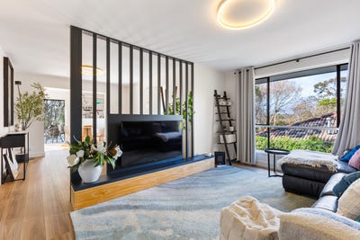 /international/au/17-wellington-road-katoomba-nsw-148616300/