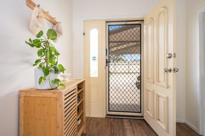 /international/au/123-bourke-street-lamington-wa-151422216/