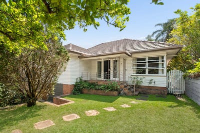 /international/au/12-sir-fred-schonell-drive-st-lucia-qld-152548212/