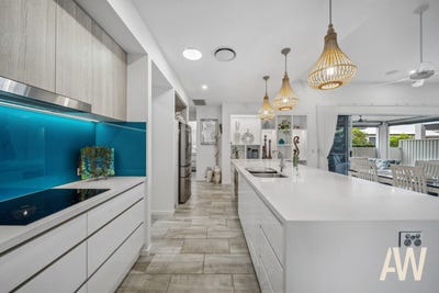 /international/au/96-40-menzies-drive-pacific-paradise-qld-148209680/