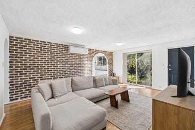/international/au/4-123-brighton-road-scarborough-wa-151184088/