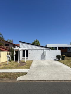 /international/au/4-angophora-street-robertson-qld-152484116/