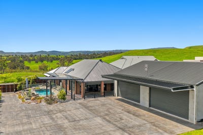 /international/au/68-donovans-way-mansfield-vic-152603624/