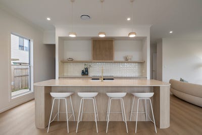 /international/au/18-orana-street-victoria-point-qld-151322880/
