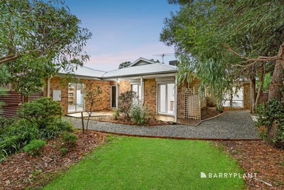 /international/au/8-akuna-court-knoxfield-vic-150824064/