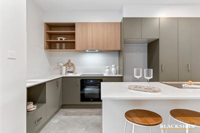 /international/au/24-75-kate-crace-street-gungahlin-act-151384592/