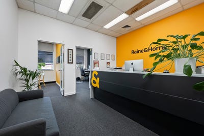 /international/au/147-peats-ferry-road-hornsby-nsw-505120440/