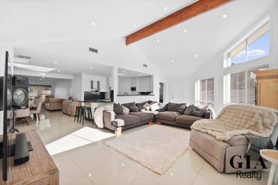 /international/au/45-drummoyne-crescent-st-johns-park-nsw-148458180/